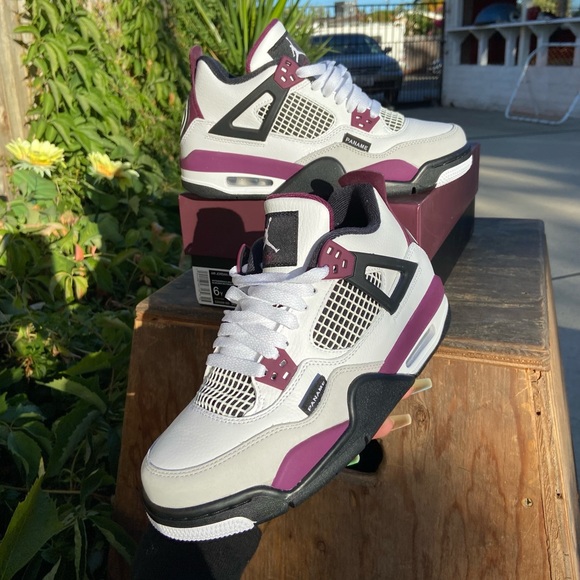 PSG x Air Jordan Retro (SOLD) - Picture 1 of 11